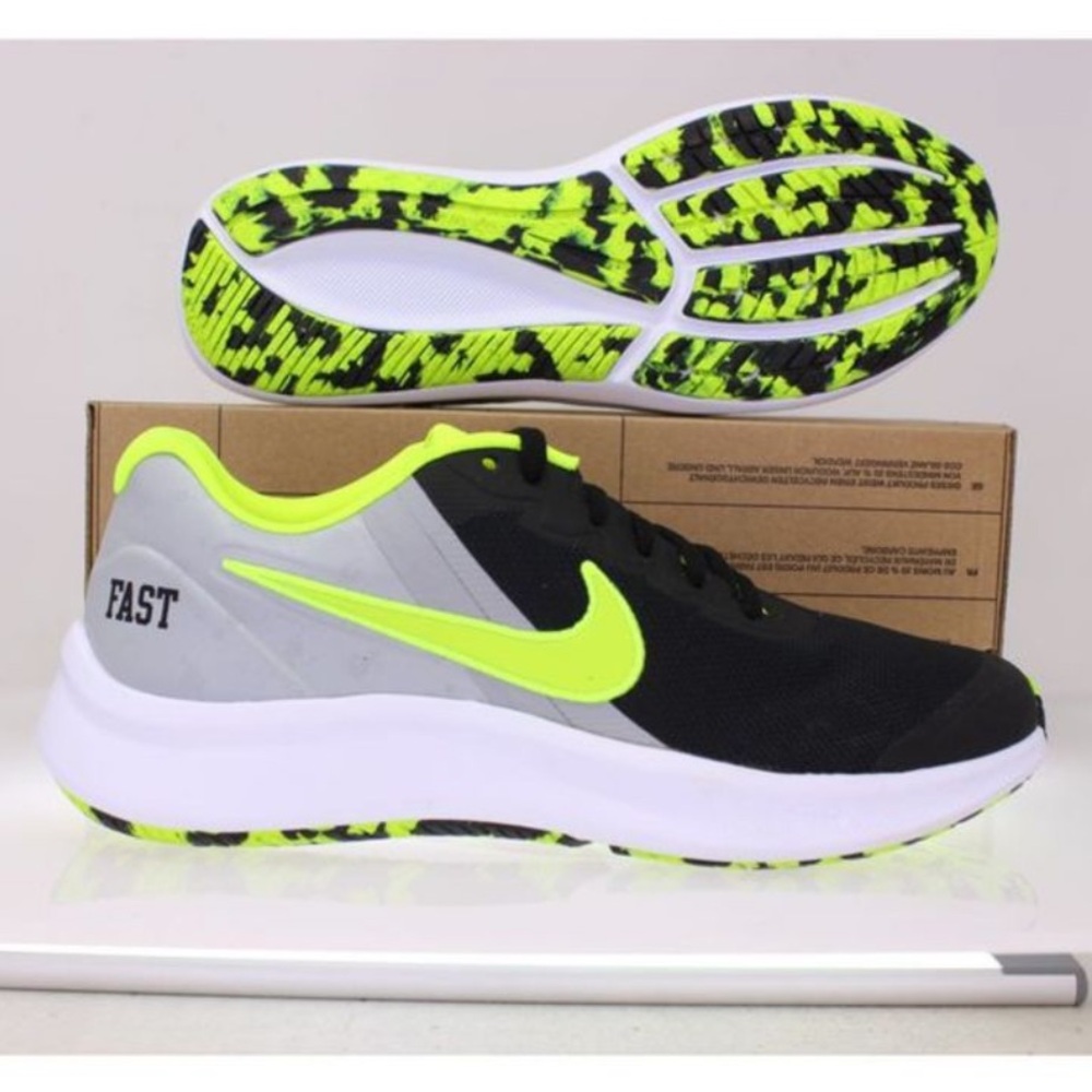 Nike Star Runner 3
Play Black/Green-White 5.5 Youth (7 woman)
